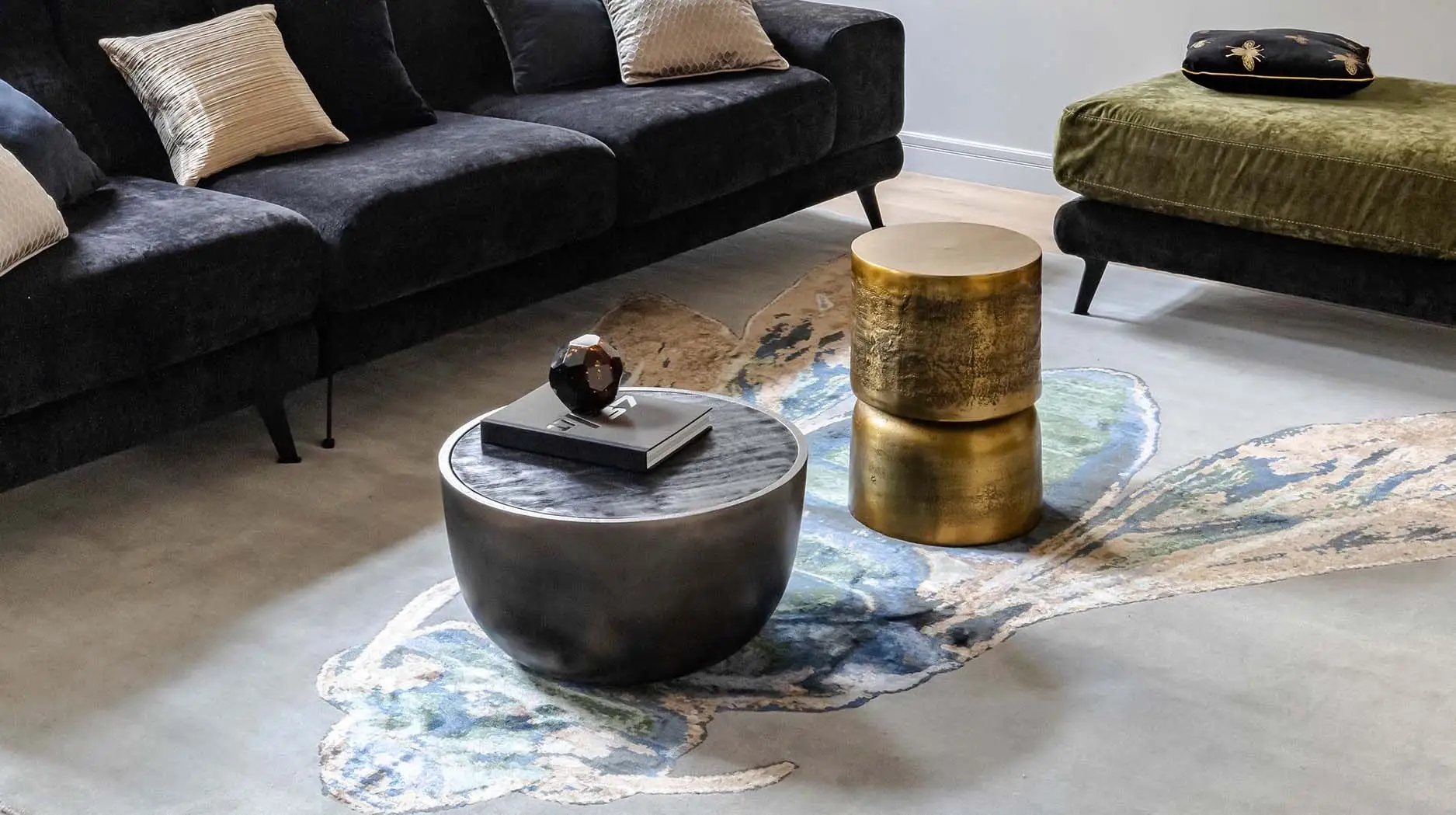 Что лучше: ковер из шерсти или шелка